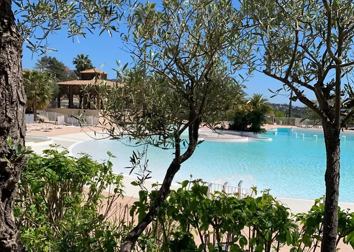 Cap Esterel Famille - Multisports- Appartement 4 Personnes En Rez De Jardin - Vue Mer -Terrasse -Parking - شقة *