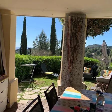Apartment Nature Et Decouvertes Cap Med Piscines Decouvertes Chauffees Saint-Raphael (Var)