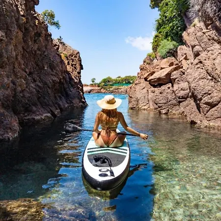 Cap Esterel Famille Multisports-2 Pieces Vue -jardin - Parking -climatisation- 5 Piscines Dont Chauffee Animations Petits Et Grands A Partir Du 04 Avril Au 02 Novembre