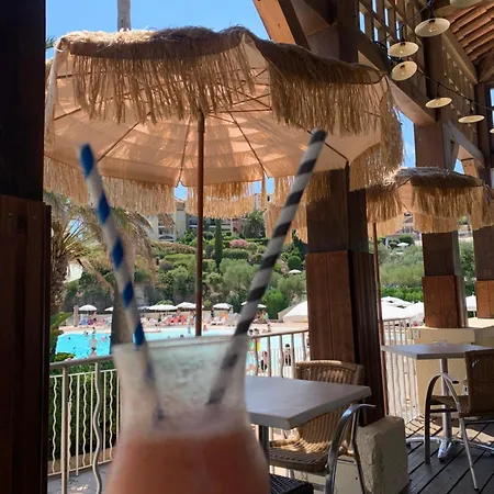 Lägenhet Cap Esterel Famille Multisports-2 Pieces Vue -jardin - Parking -climatisation- 5 Piscines Dont Chauffee Animations Petits Et Grands A Partir Du 04 Avril Au 02 Novembre Saint-Raphaël