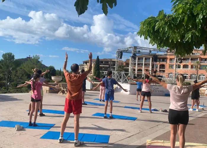 CAP ESTÉREL Famille Multisports-2 pièces vue Mer -JARDIN - Parking -Climatisation- 5 piscines dont une chauffée Animations petits et Grands à partir du 04 Avril au 02 Novembre *