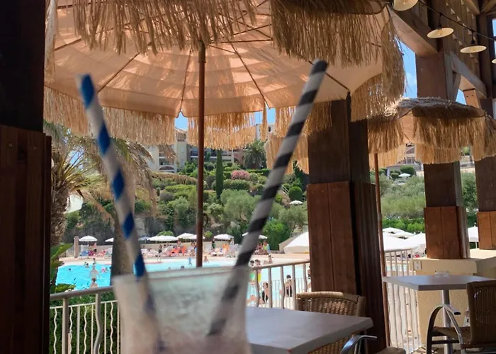 Διαμέρισμα Cap Esterel Famille - Multisports- Appartement 4 Personnes En Rez De Jardin - Vue Mer -Terrasse -Parking - Saint-Raphaël